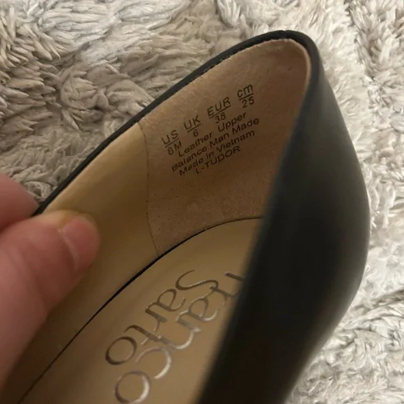 Franco Sarto Black Pointed-Toe Leather Pumps 2.5 inch - Picture 4 of 6